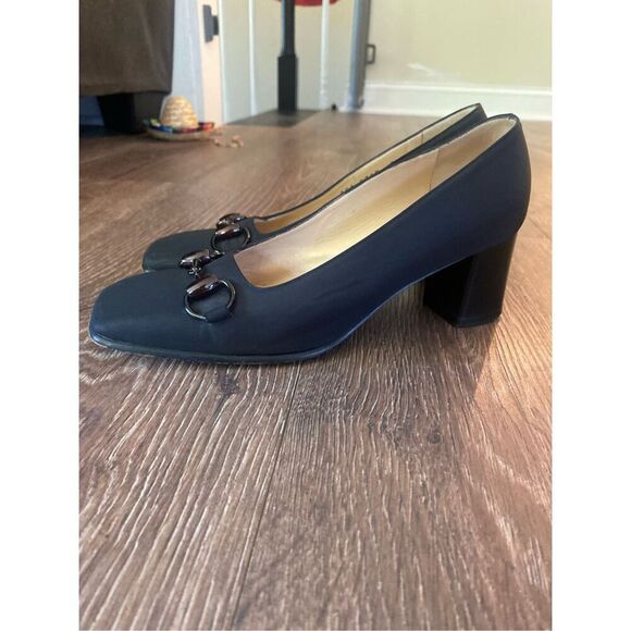 Gucci Vintage 1990’s Matte Black Brown Enamel Horsebit Square Toe Heels. Size 5. - Picture 1 of 9